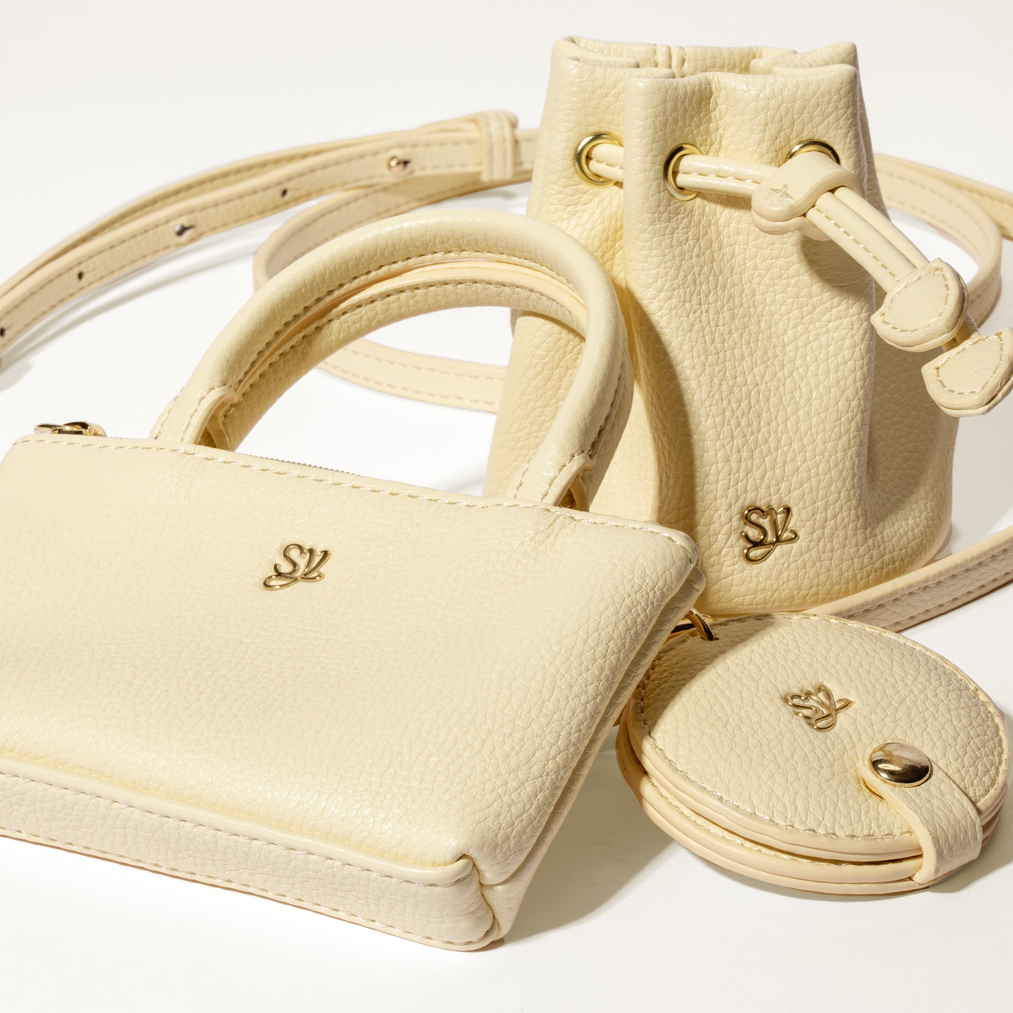 Carry All Capsule Collection